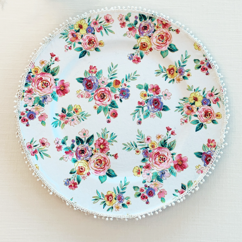 The Ivy Fabric Charger