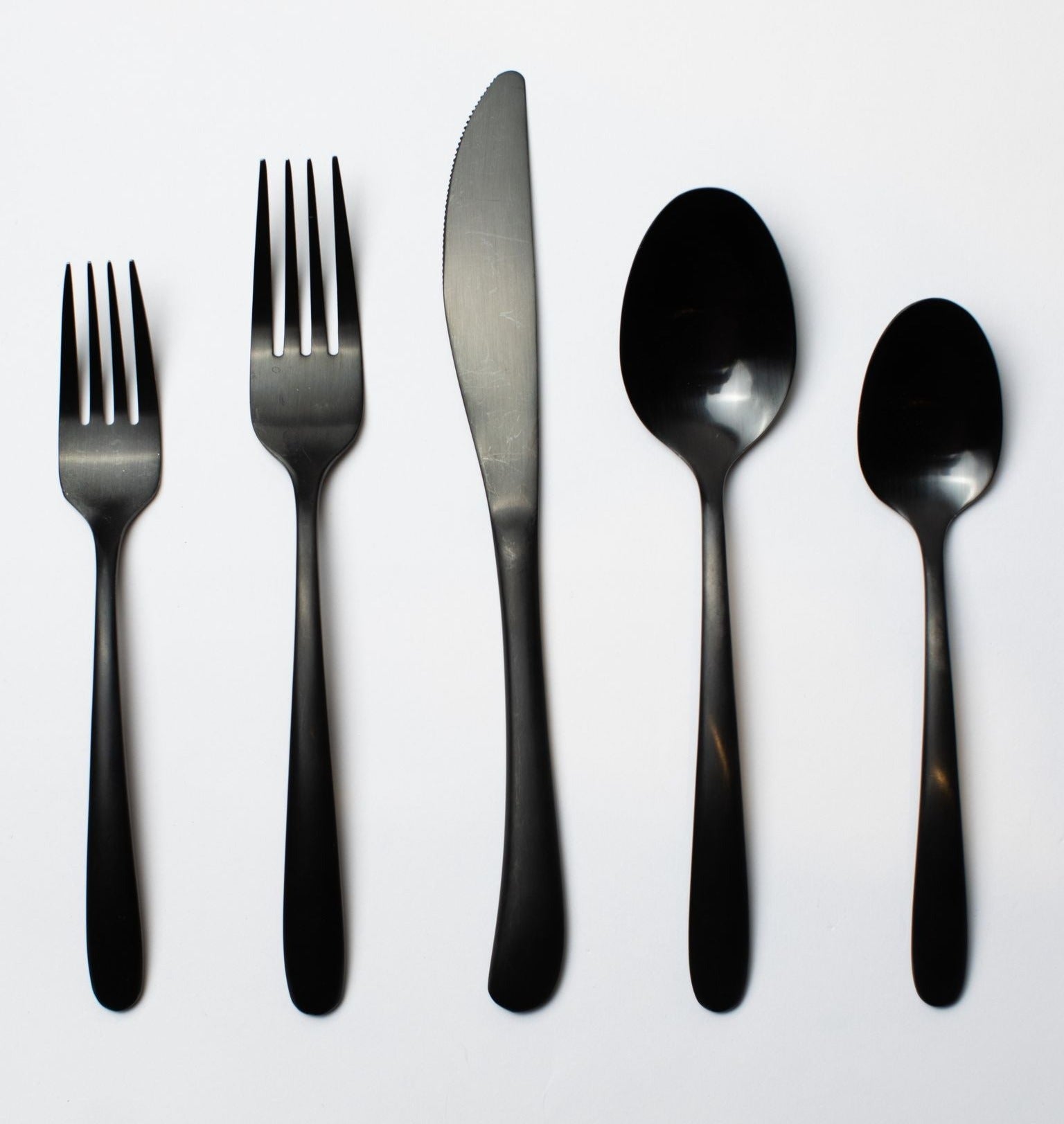 Matte Black Flatware – Soirée8