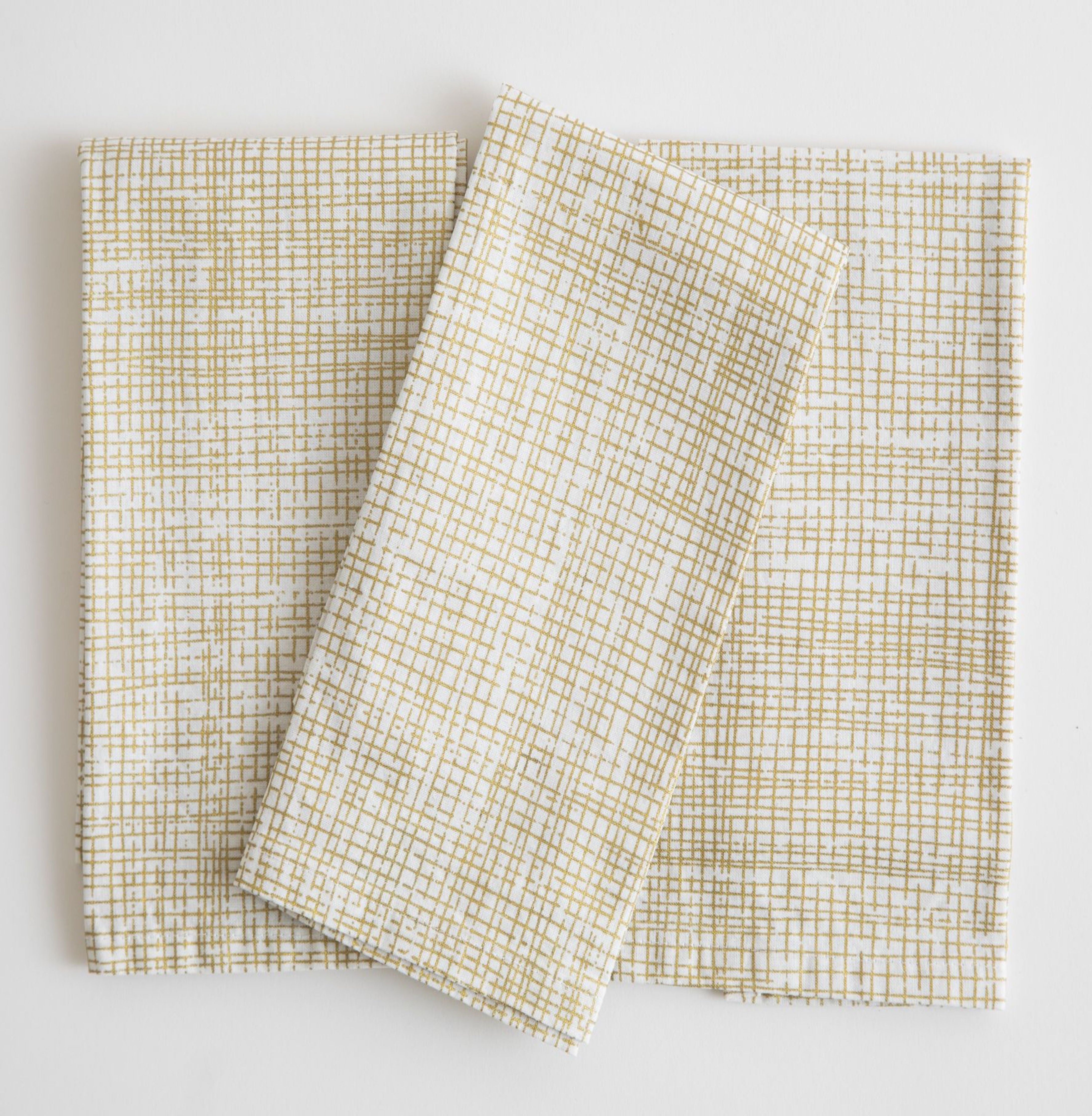 Metallic Gold Crosshatch Print Napkins