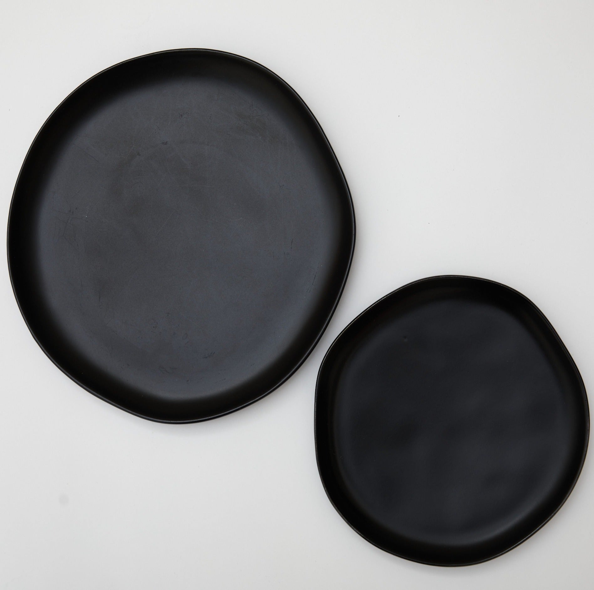 Black Stoneware Dinnerware